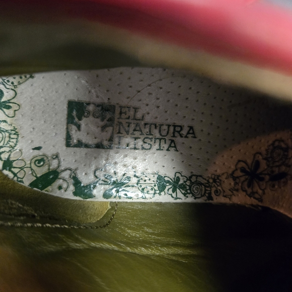 El Naturalista Red Women's Shoes - Picture 9 of 9